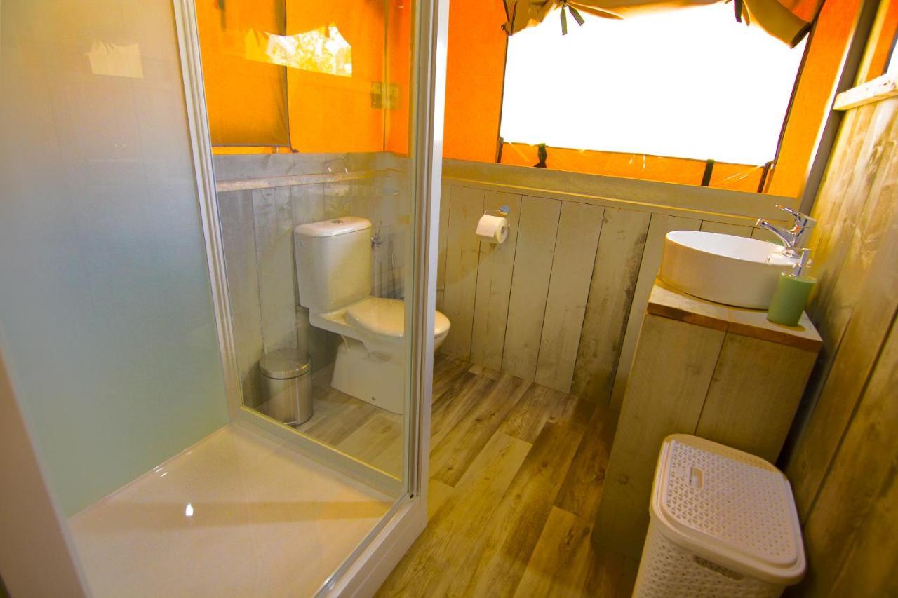 Grande Glamping With Pool Hotel บีโอกราดนาโมรู ภายนอก รูปภาพ